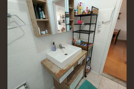 Apartamento à venda com 59m², 2 quartos e sem vagaBanheiro Corredor