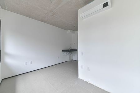 Quarto de kitnet/studio para alugar com 1 quarto, 18m² em Santo Amaro, São Paulo