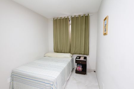 Apartamento à venda com 131m², 2 quartos e 2 vagasQuarto 2