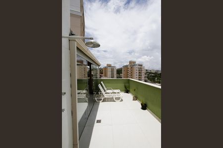 Apartamento à venda com 131m², 2 quartos e 2 vagasCobertura