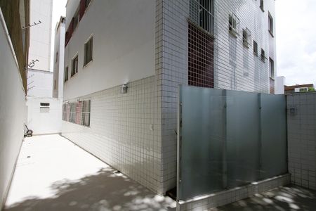 Apartamento à venda com 131m², 2 quartos e 2 vagasEntrada