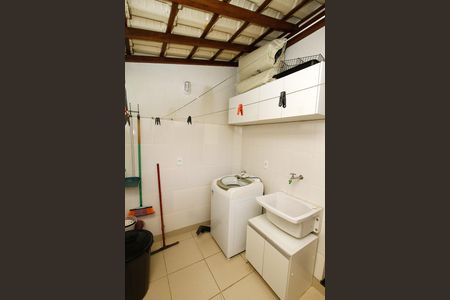 Apartamento à venda com 131m², 2 quartos e 2 vagasÁrea de Serviço