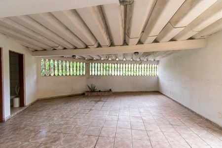 Casa para alugar com 180m², 3 quartos e 1 vagaSalão 