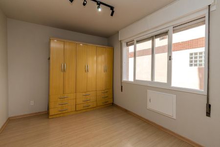 Suíte de apartamento para alugar com 1 quarto, 46m² em Centro Histórico, Porto Alegre