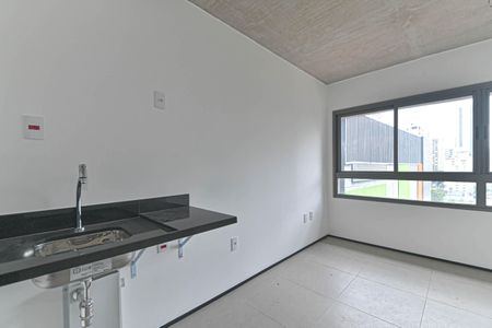 Cozinha de kitnet/studio para alugar com 1 quarto, 18m² em Santo Amaro, São Paulo
