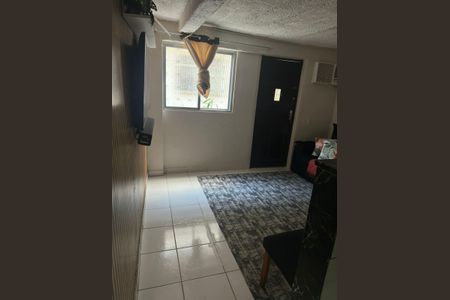 Sala de apartamento para alugar com 2 quartos, 42m² em Mangueira, Rio de Janeiro