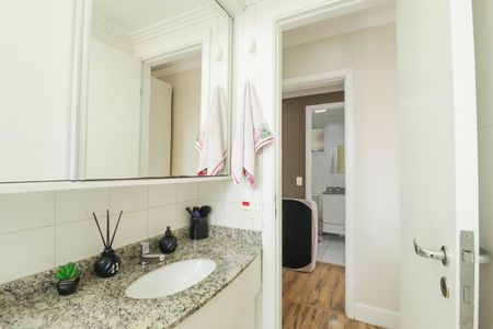 Apartamento à venda com 93m², 3 quartos e 2 vagasBanheiro da Suíte