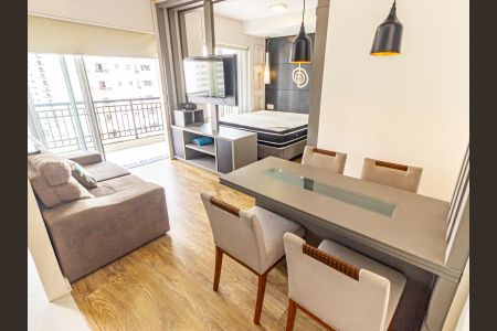 Sala de apartamento para alugar com 1 quarto, 42m² em Vila Regente Feijó, São Paulo