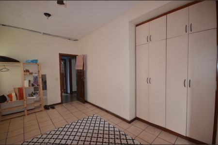 Casa para alugar com 400m², 7 quartos e 4 vagasQuarto 3