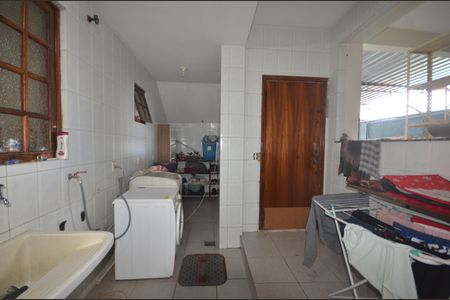 Casa para alugar com 400m², 7 quartos e 4 vagasÁrea de Serviço