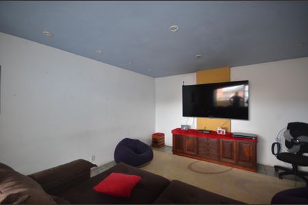 Casa para alugar com 400m², 7 quartos e 4 vagasSala de TV