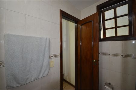 Casa para alugar com 400m², 7 quartos e 4 vagasBanheiro da Suíte