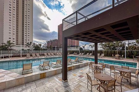 Apartamento à venda com 137m², 3 quartos e 3 vagasÁrea comum - Piscina