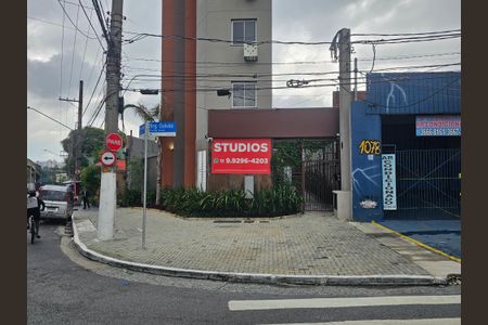 Studio para alugar com 25m², 1 quarto e sem vaga Studio para alugar com 25m², 1 quarto e sem vagaFachada