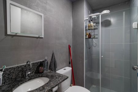 Banheiro de kitnet/studio à venda com 1 quarto, 25m² em Barra Funda, São Paulo