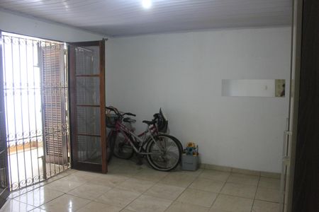 Casa para alugar com 70m², 1 quarto e 1 vagaSuíte