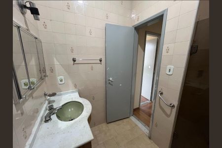 Banheiro de apartamento para alugar com 3 quartos, 78m² em Lins de Vasconcelos, Rio de Janeiro