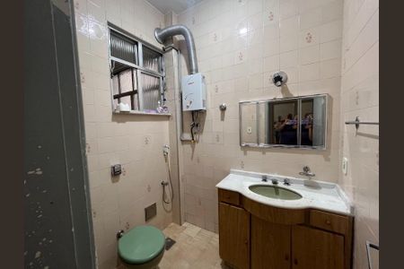Banheiro de apartamento para alugar com 3 quartos, 78m² em Lins de Vasconcelos, Rio de Janeiro