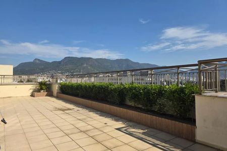 Apartamento à venda com 65m², 2 quartos e 1 vagaÁrea comum