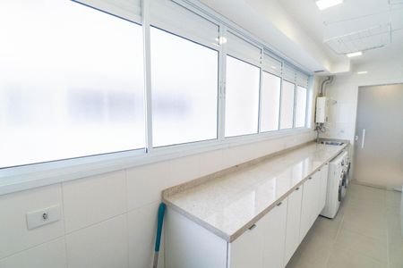 Apartamento para alugar com 160m², 3 quartos e 4 vagas Apartamento para alugar com 160m², 3 quartos e 4 vagasÁrea de Serviço