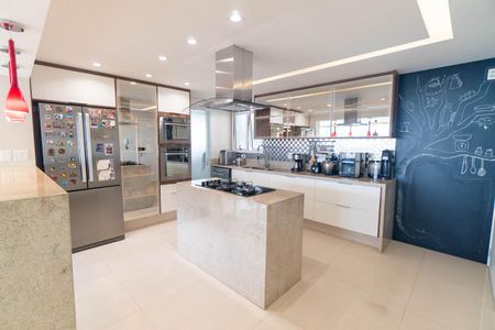 Apartamento para alugar com 160m², 3 quartos e 4 vagas Apartamento para alugar com 160m², 3 quartos e 4 vagasCozinha