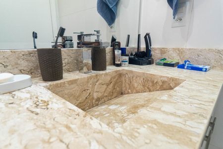 Apartamento para alugar com 160m², 3 quartos e 4 vagas Apartamento para alugar com 160m², 3 quartos e 4 vagasBanheiro da Suíte 2