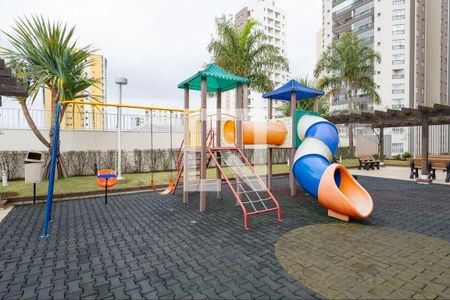 Apartamento para alugar com 160m², 3 quartos e 4 vagas Apartamento para alugar com 160m², 3 quartos e 4 vagasÁrea comum - Playground
