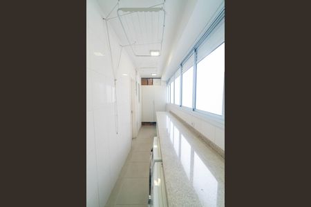 Apartamento para alugar com 160m², 3 quartos e 4 vagas Apartamento para alugar com 160m², 3 quartos e 4 vagasÁrea de Serviço