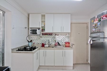 Apartamento à venda com 94m², 3 quartos e 2 vagasCozinha