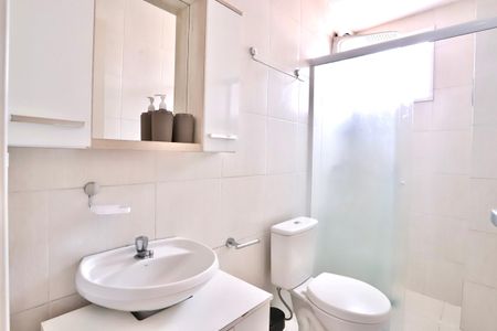 Banheiro de apartamento para alugar com 1 quarto, 42m² em Mooca, São Paulo