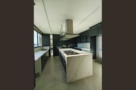 Apartamento à venda com 3 quartos, 252m² em Real Parque, São Paulo