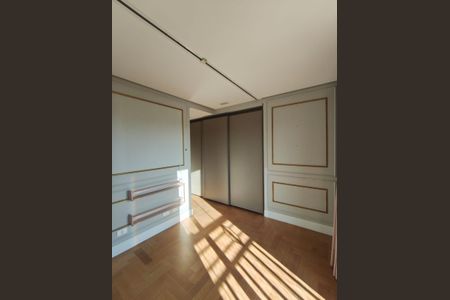 Apartamento à venda com 3 quartos, 252m² em Real Parque, São Paulo