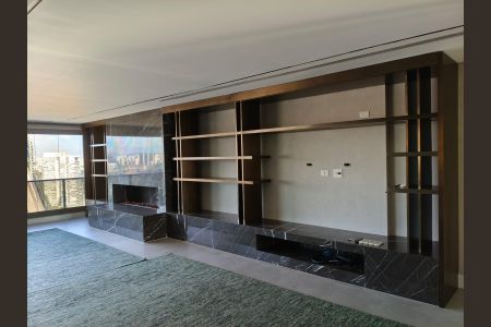 Apartamento à venda com 3 quartos, 252m² em Real Parque, São Paulo