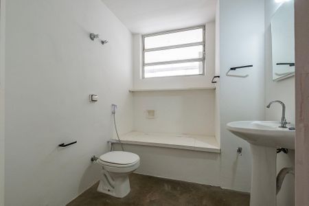 Apartamento para alugar com 90m², 2 quartos e sem vagaBanheiro