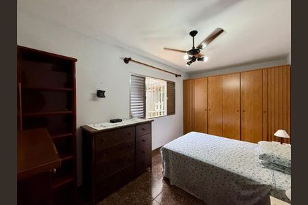 Casa para alugar com 180m², 2 quartos e 2 vagas Casa para alugar com 180m², 2 quartos e 2 vagasQuarto 2