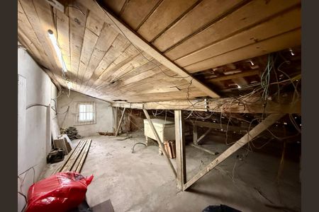 Casa para alugar com 180m², 2 quartos e 2 vagas Casa para alugar com 180m², 2 quartos e 2 vagasDepósito