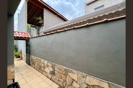 Casa para alugar com 180m², 2 quartos e 2 vagas Casa para alugar com 180m², 2 quartos e 2 vagasVista Quarto 2