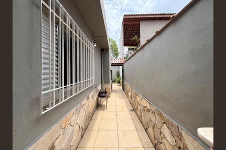 Casa para alugar com 180m², 2 quartos e 2 vagas Casa para alugar com 180m², 2 quartos e 2 vagasQuintal