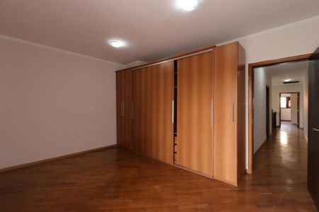 Casa à venda com 277m², 3 quartos e 5 vagasSuíte 3