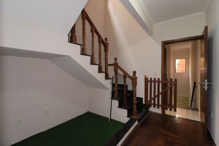 Casa à venda com 277m², 3 quartos e 5 vagasCorredor do piso inferior