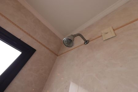 Casa à venda com 277m², 3 quartos e 5 vagasBanheiro da Suíte 3 - Chuveiro