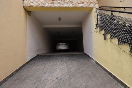 Casa à venda com 277m², 3 quartos e 5 vagasEntrada da Garagem