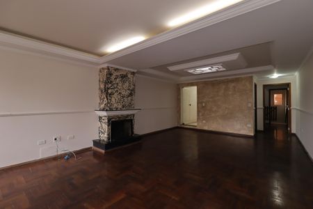 Casa à venda com 277m², 3 quartos e 5 vagasSala