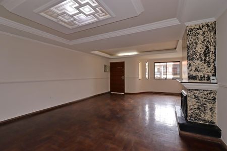 Casa à venda com 277m², 3 quartos e 5 vagasSala