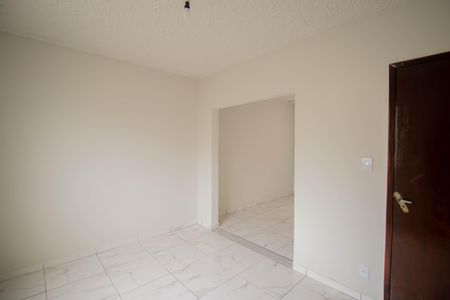 Quarto 2 de apartamento para alugar com 2 quartos, 52m² em Colubandê, São Gonçalo