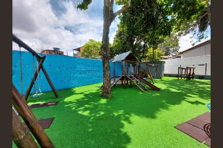 Casa de condomínio à venda com 110m², 3 quartos e 2 vagasÁrea comum - Playground