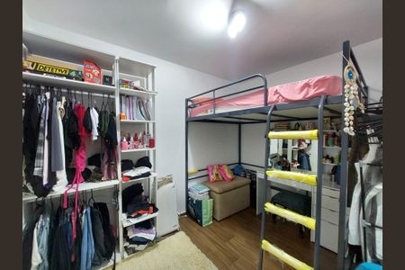 Casa de condomínio à venda com 110m², 3 quartos e 2 vagasQuarto 2