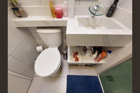 Casa de condomínio à venda com 110m², 3 quartos e 2 vagasBanheiro