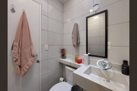 Casa de condomínio à venda com 110m², 3 quartos e 2 vagasBanheiro