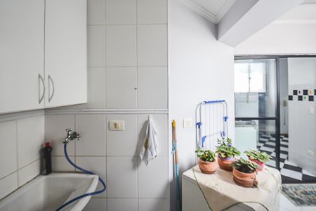 Apartamento à venda com 75m², 2 quartos e 2 vagasÁrea de Serviço